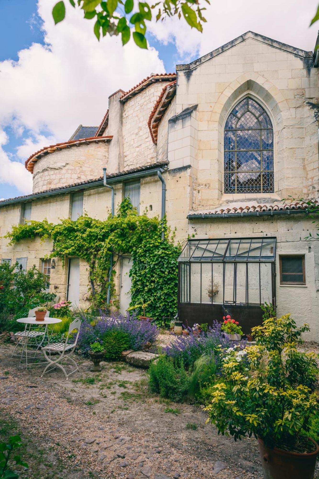 Hotel Le Prieure Sainte Croix Loudun Exterior foto